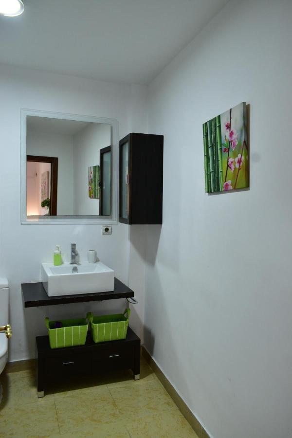 Apartamento Duenas เซบีญา ภายนอก รูปภาพ