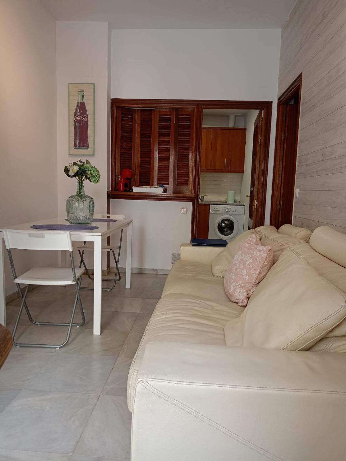 Apartamento Duenas เซบีญา ภายนอก รูปภาพ